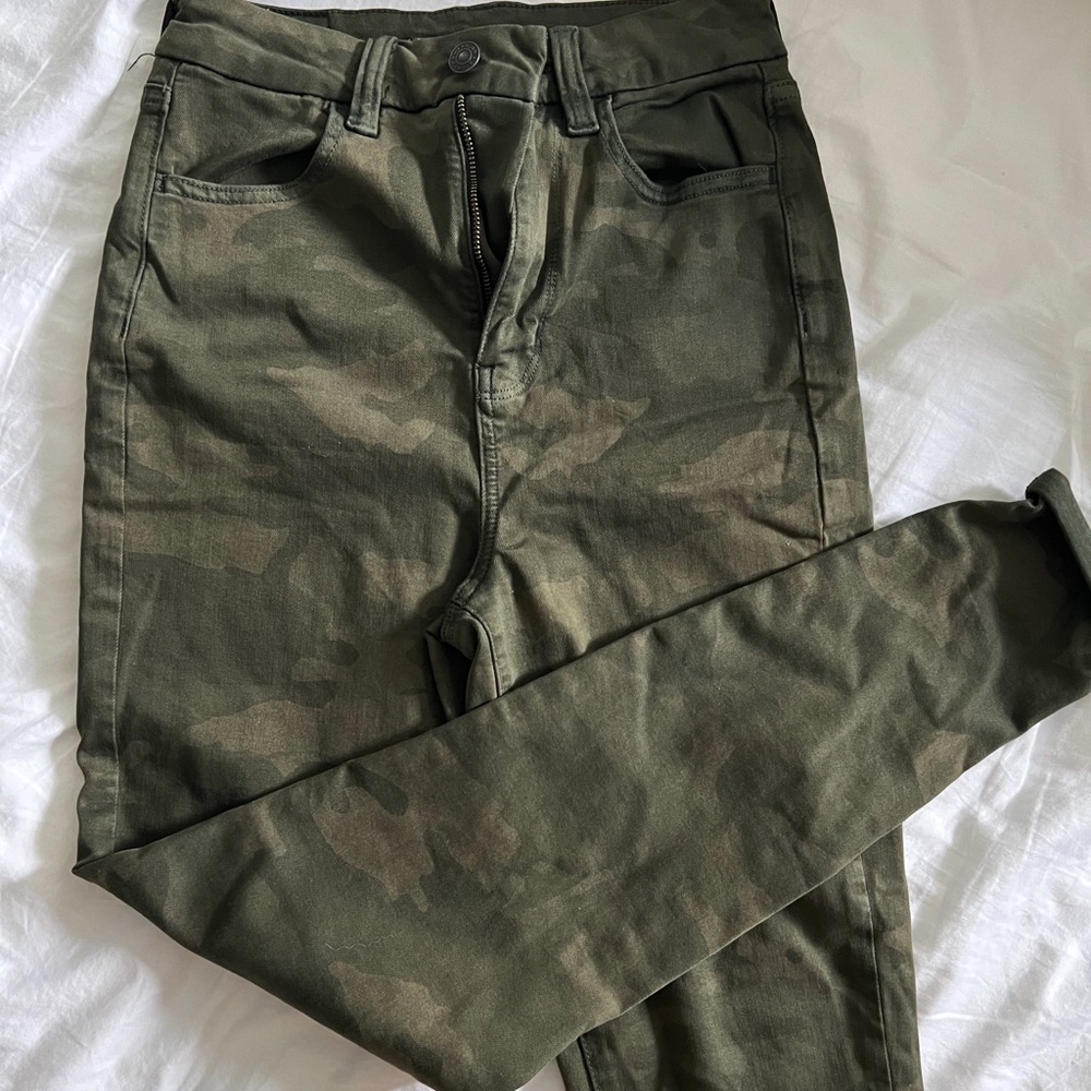 American Eagle camo jeans!